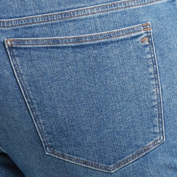 Madewell Plus Size Raw Hem Kick Out Crop Ankle Jeans Sz 26 Medium Wash - Picture 3 of 7